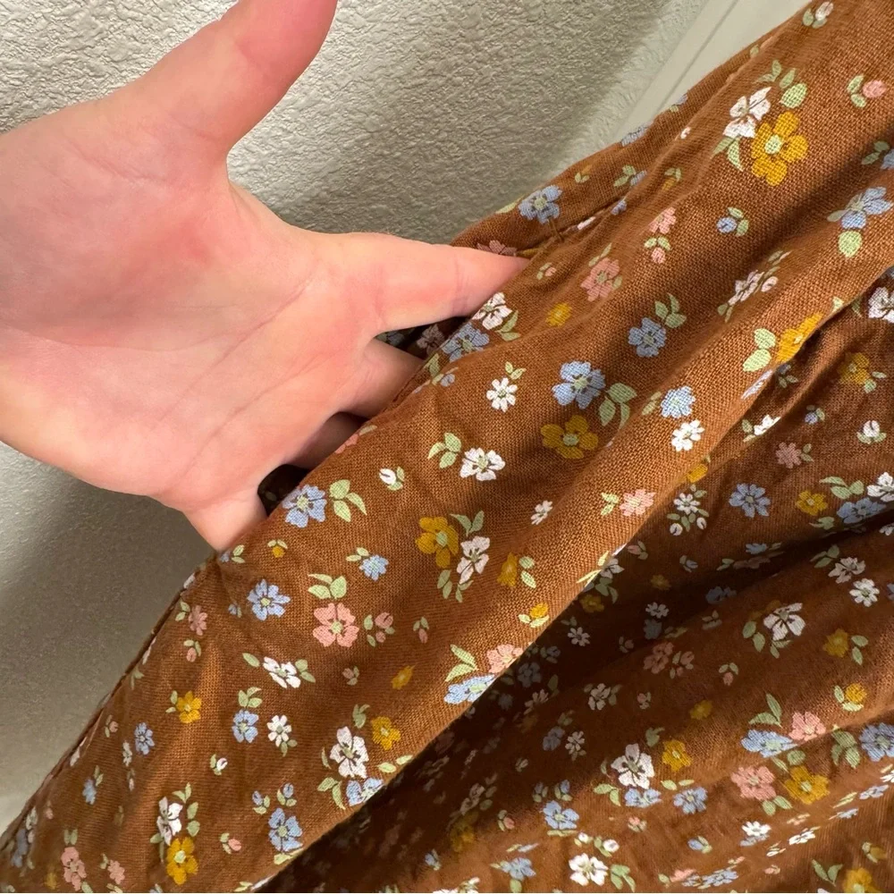 NotPerfectLinen NPL SYMI V-neck linen dress in beautiful floral pattern - Picture 4 of 9